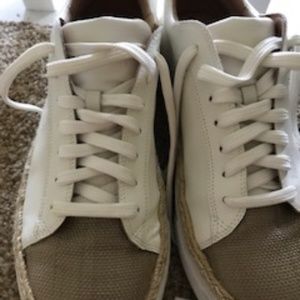 women lace up tennis with linen toe and trim